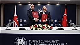 Türkiye ile Birleşik Krallık arasında "Eurofighter" mutabakat zaptı imzalandı